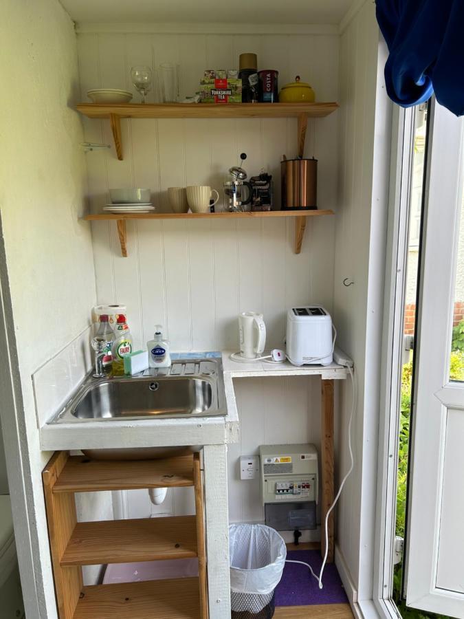 Mini Cabin In A Quiet Area 伦敦 外观 照片